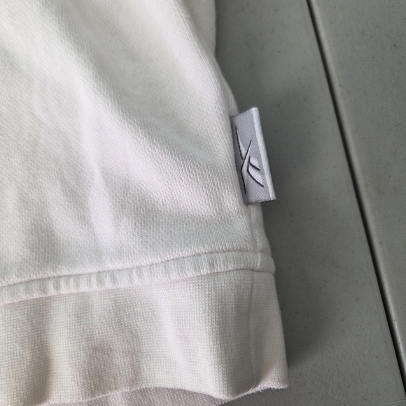 Vintage Y2K Reebok Men’s V-Neck Distressed Oversized Cropped White Sweatshirt - Picture 6 of 9